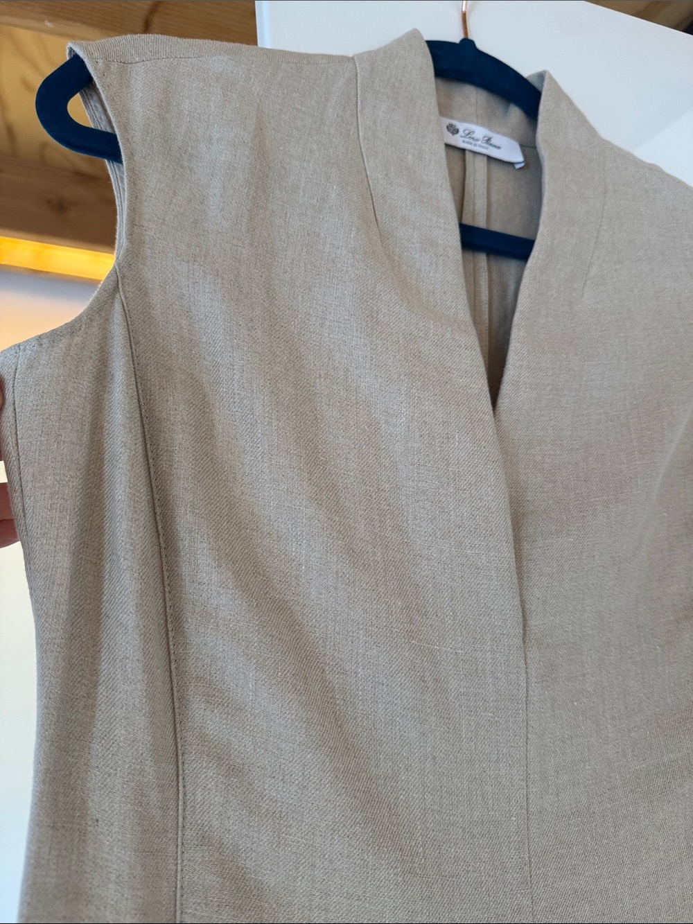 Loro Piana Sleeveless Neutral V-Neck - Picture 3 of 3